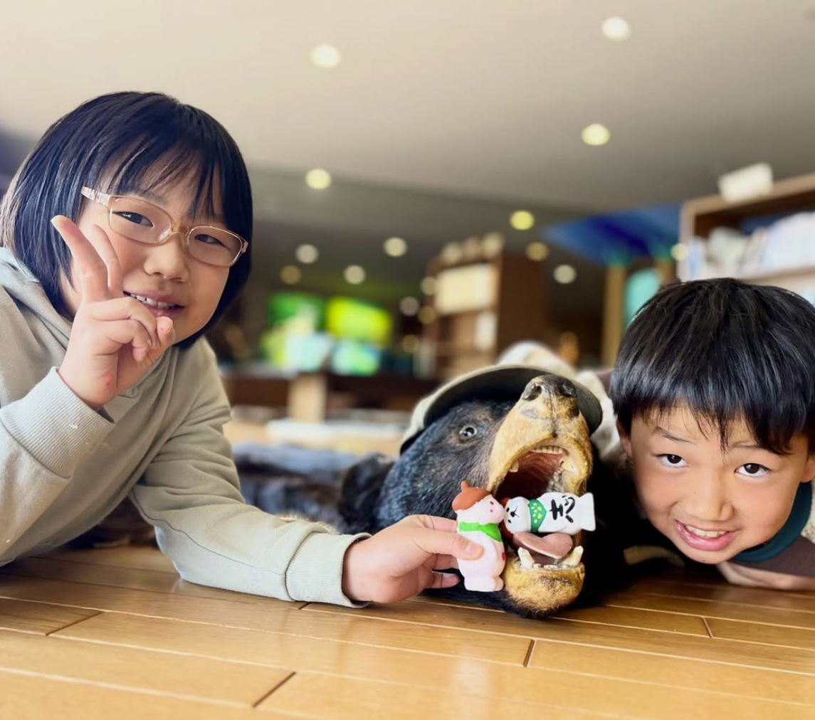 おこみん土雛絵付け体験実施中！